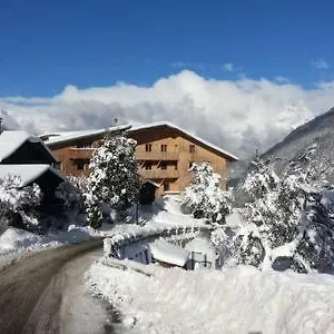  Appartement Spacious And Stylish Flat At The Foot Of The Mont-blanc Ideal For In Out